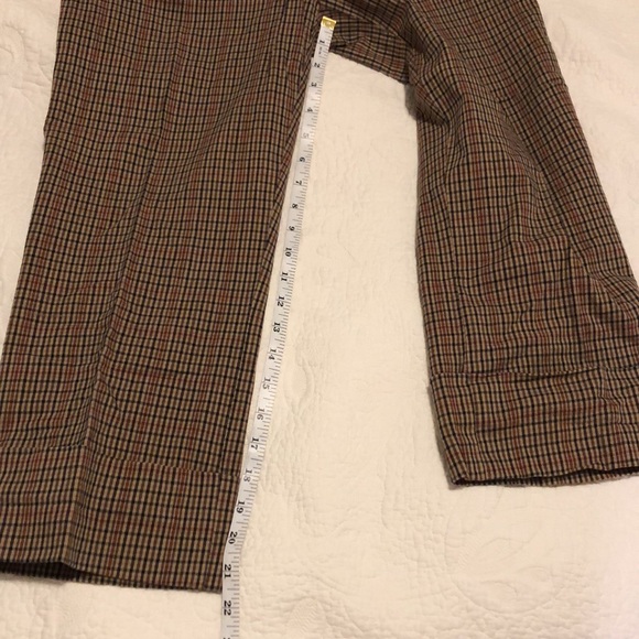 Danier cropped pants. Size 6. Brown based check pattern. - Picture 9 of 9
